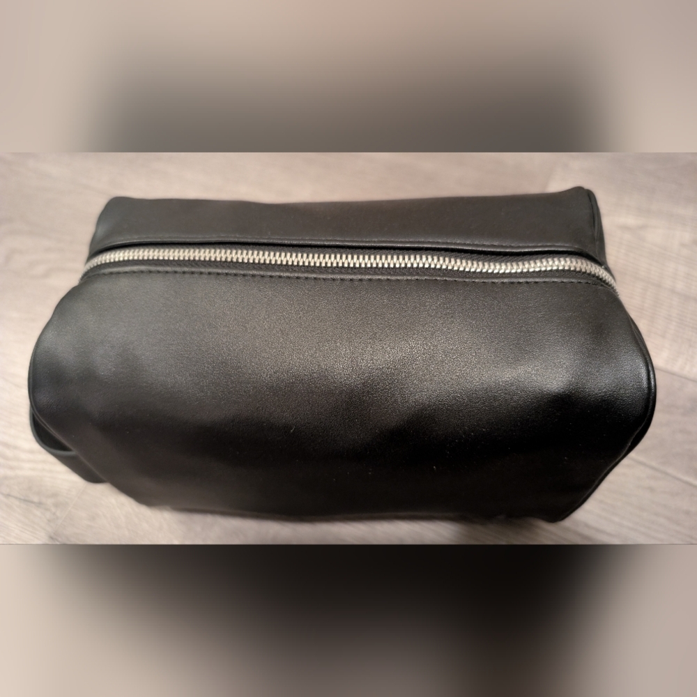 Calvin Klein Black Belt Bag for Men - Picture 2 of 4